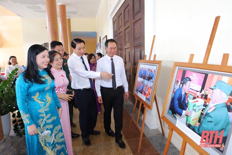 Khai mạc Triển lãm chuyên đề “ Phát huy sức mạnh khối đại đoàn kết toàn dân tộc xây dựng Thanh Hóa trở thành tỉnh giàu đẹp, văn minh ”