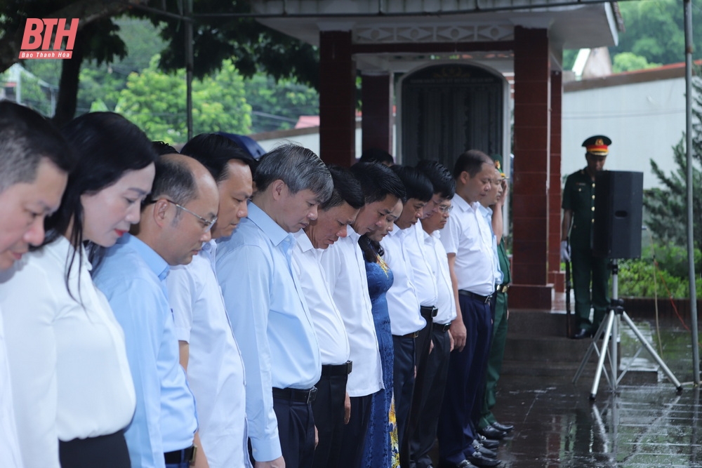 Quan Sơn cần khai thác tối đa lợi thế so sánh, cơ hội nổi trội, tiềm năng khác biệt để phát triển kinh tế - xã hội nhanh và bền vững.