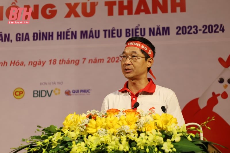 Khai mạc “Hành trình đỏ - Kết nối dòng máu Việt” lần thứ XII