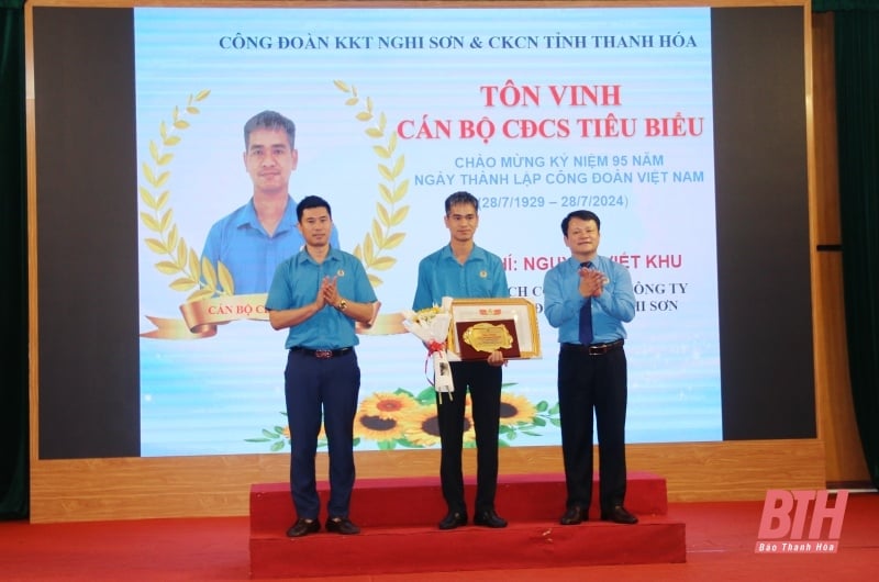 Công đoàn KKT Nghi Sơn và các KCN tỉnh Thanh Hóa kỷ niệm 95 năm ngày thành lập Công đoàn Việt Nam, tôn vinh cán bộ công đoàn cơ sở tiêu biểu