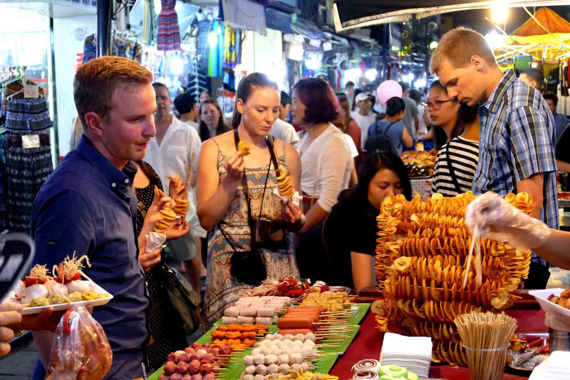 Chợ đêm - động lực mới của du lịch- Ảnh 1.