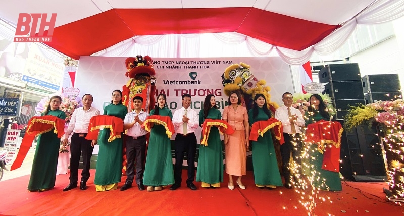 Vietcombank Thanh Hóa khai trương phòng giao dịch Bỉm Sơn