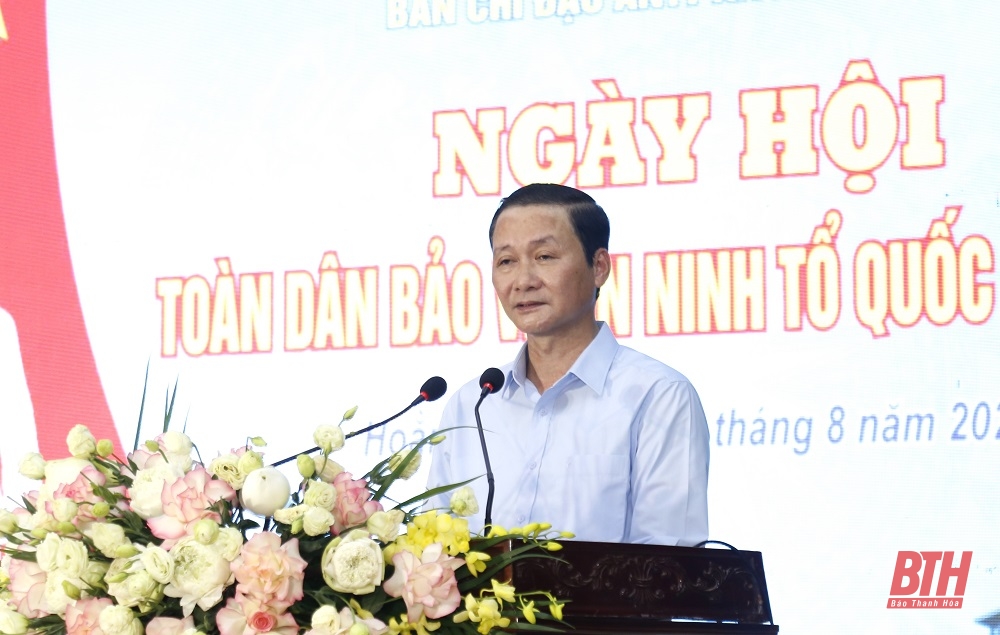 Chủ tịch UBND tỉnh Đỗ Minh Tuấn dự “Ngày hội toàn dân bảo vệ an ninh Tổ quốc năm 2024 tại xã Hoằng Tiến