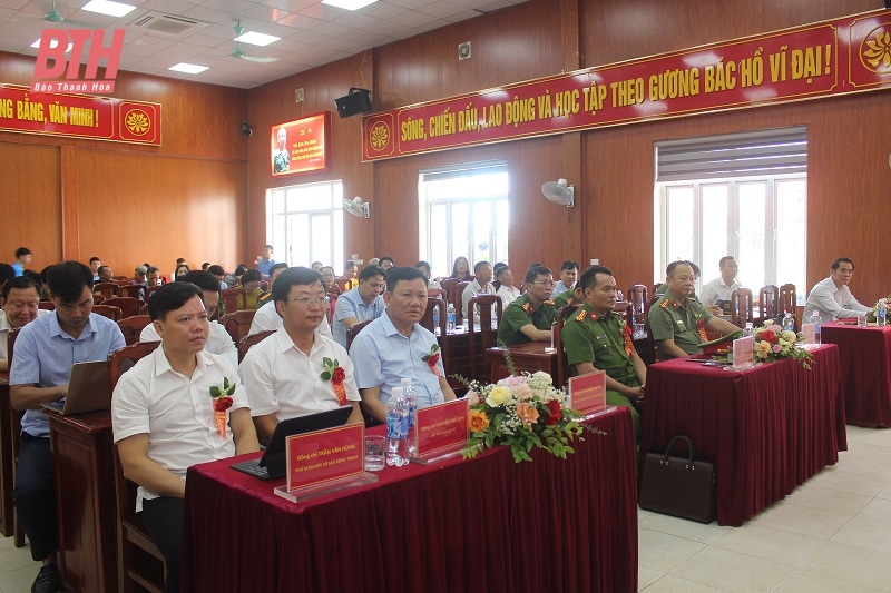 Phó Chủ tịch Thường trực UBND tỉnh Nguyễn Văn Thi dự “Ngày hội toàn dân bảo vệ an ninh Tổ quốc” năm 2024 tại xã Hải Nhân 