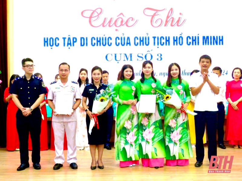 Đảng bộ Trường Đại học Hồng Đức đoạt giải Nhất cụm số 3 cuộc thi “Học tập Di chúc của Chủ tịch Hồ Chí Minh”