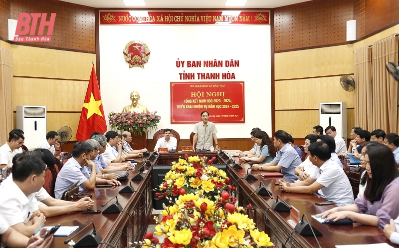 Tiếp tục nêu cao tinh thần trách nhiệm, quyết tâm thực hiện thắng lợi các mục tiêu, nhiệm vụ giáo dục và đào tạo