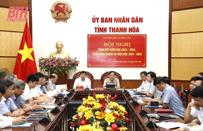 Tiếp tục nêu cao tinh thần trách nhiệm, quyết tâm thực hiện thắng lợi các mục tiêu, nhiệm vụ giáo dục và đào tạo