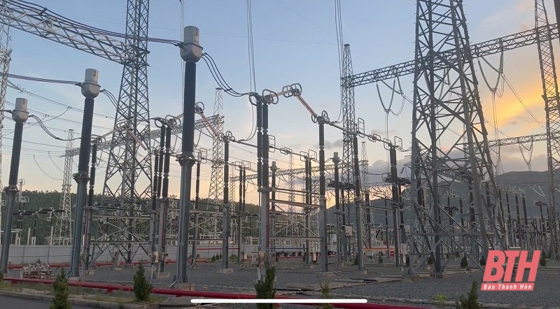 Thông tuyến toàn bộ đường dây 500kV mạch 3 từ Quảng Trạch (Quảng Bình) đến Phố Nối (Hưng Yên)