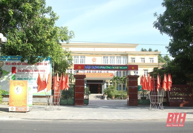 Thành phố Thanh Hóa rực rỡ cờ hoa