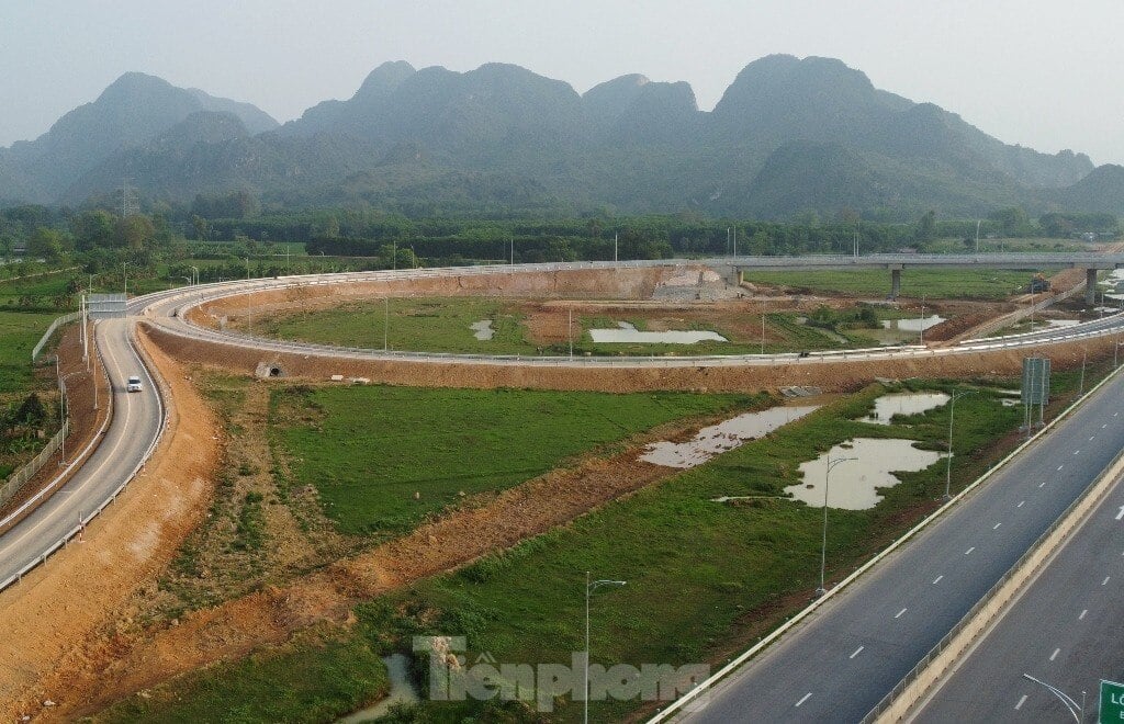 Mai Son - National Highway 45 has two more intersections: Thieu Giang and Dong Thang photo 6