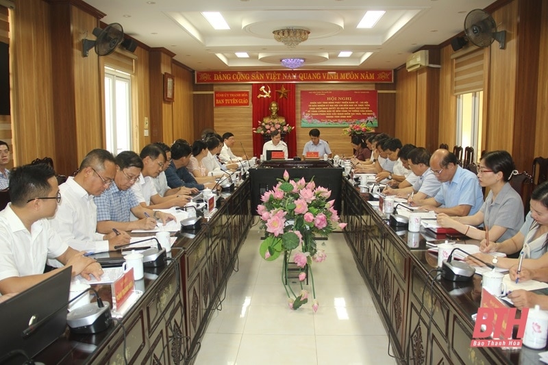 Una delegación de la Academia Nacional de Política de Ho Chi Minh realizó una encuesta en Thanh Hoa