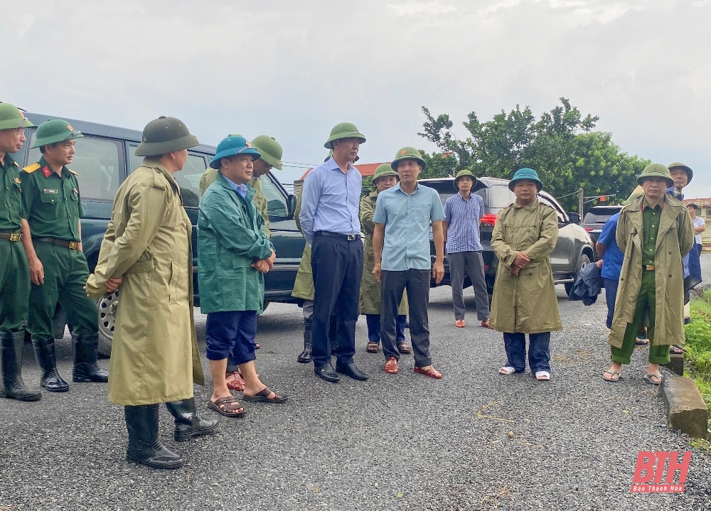 Phó Bí thư Tỉnh ủy Trịnh Tuấn Sinh kiểm tra công tác ứng phó với bão số 3 tại các huyện Thiệu Hóa, Yên Định