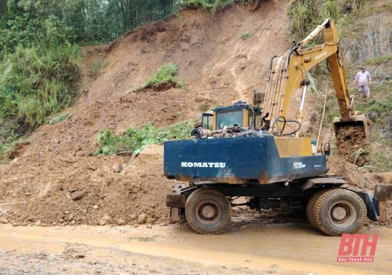 [Cập nhật] - Mưa lũ tại Thanh Hóa: Thêm 1 tàu cá của ngư dân Thanh Hóa bị chìm khi tránh trú bão số 3