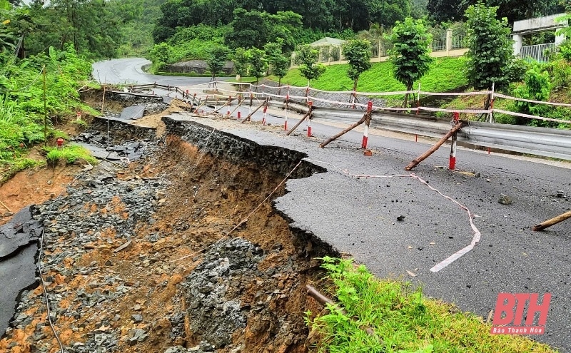 [Cập nhật] - Mưa lũ tại Thanh Hóa: Thêm 1 tàu cá của ngư dân Thanh Hóa bị chìm khi tránh trú bão số 3