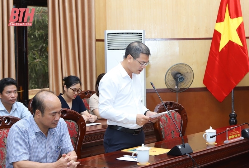 Le Comité populaire provincial de Thanh Hoa fait un don et soutient les personnes touchées par la tempête n° 3