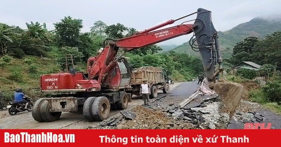 Khắc phục vị trí sạt lở nghiệm trọng trên tuyến Quốc lộ 15C