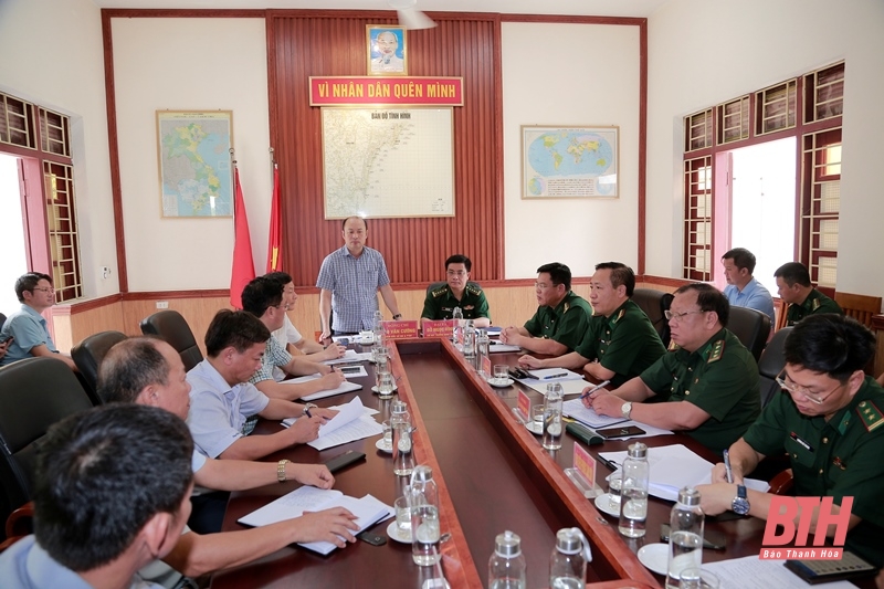 Kiểm tra công tác chống khai thác IUU tại Cảng cá Lạch Hới