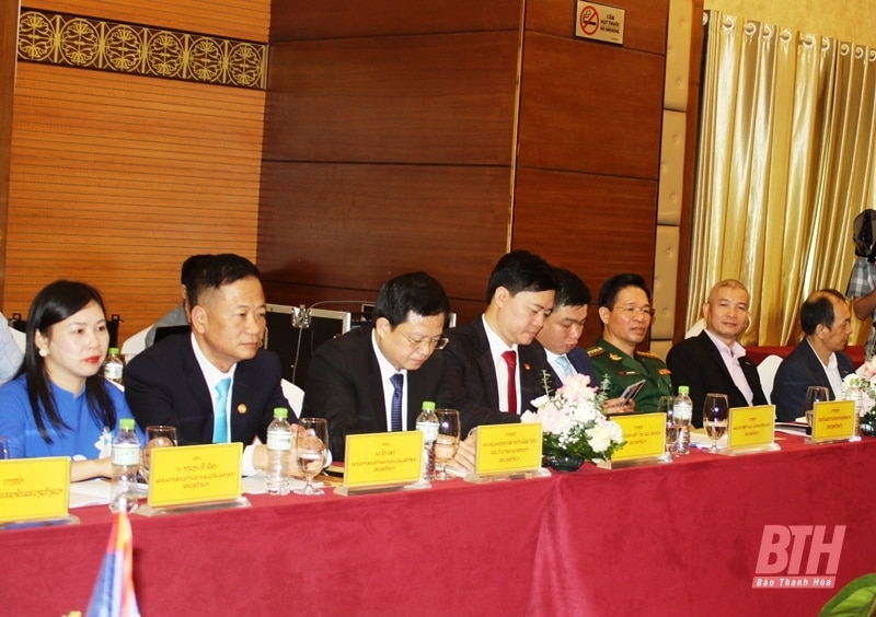 Delegation des Zentralkomitees der Laotischen Front für Nationalen Aufbau tauschte Erfahrungen im Agrarsektor in Thanh Hoa aus