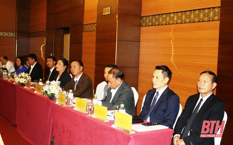 Delegation des Zentralkomitees der Laotischen Front für Nationalen Aufbau tauschte Erfahrungen im Agrarsektor in Thanh Hoa aus