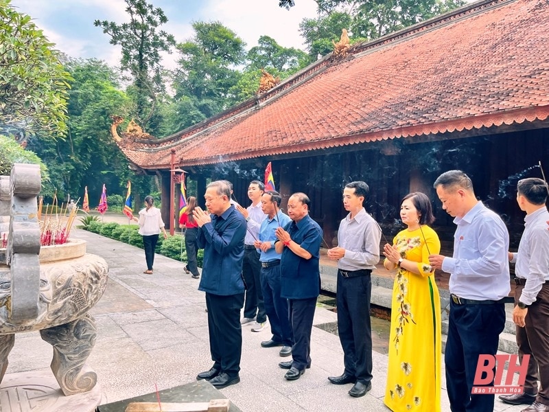 Delegation des Zentralkomitees der Laotischen Front für Nationalen Aufbau tauschte Erfahrungen im Agrarsektor in Thanh Hoa aus