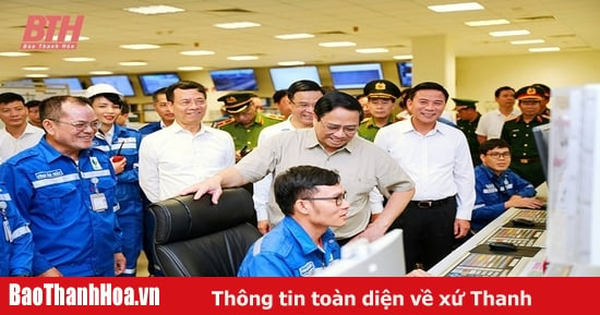 “Đạp bằng chông gai đi tới”...