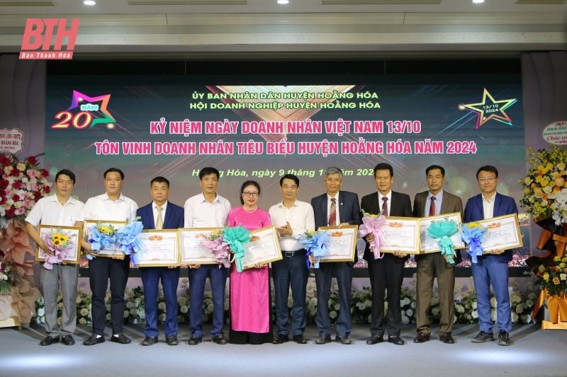 Huyện Hoằng Hóa gặp mặt, tôn vinh các doanh nghiệp, doanh nhân tiêu biểu năm 2024