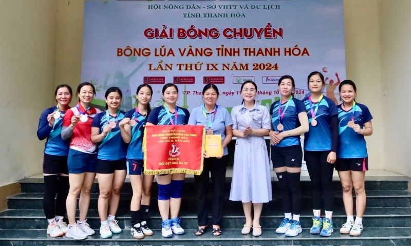 Bế mạc Giải bóng chuyền “Bông lúa vàng” lần thứ 9