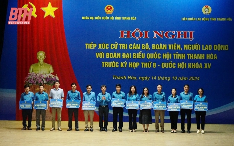 Đoàn Đại biểu Quốc hội tỉnh tiếp xúc cử tri là cán bộ, đoàn viên, người lao động