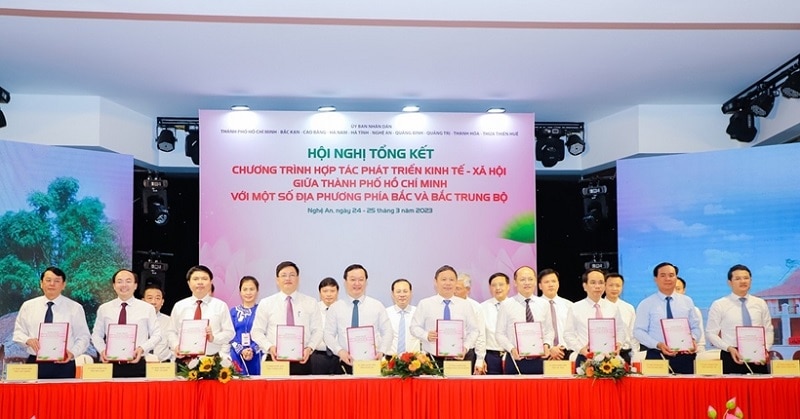 Sáng 2/10 sơ kết Thỏa thuận hợp tác phát triển kinh tế - xã hội giữa TP Hồ Chí Minh với một số địa phương phía Bắc và Bắc Trung bộ