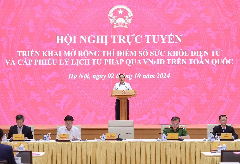 Triển khai mở rộng sổ sức khỏe điện tử và cấp phiếu lý lịch tư pháp qua ứng dụng VneID