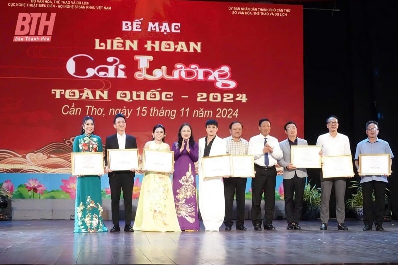 “Gặp lại người đã chết” giành Huy chương Bạc tại Liên hoan Cải lương toàn quốc năm 2024