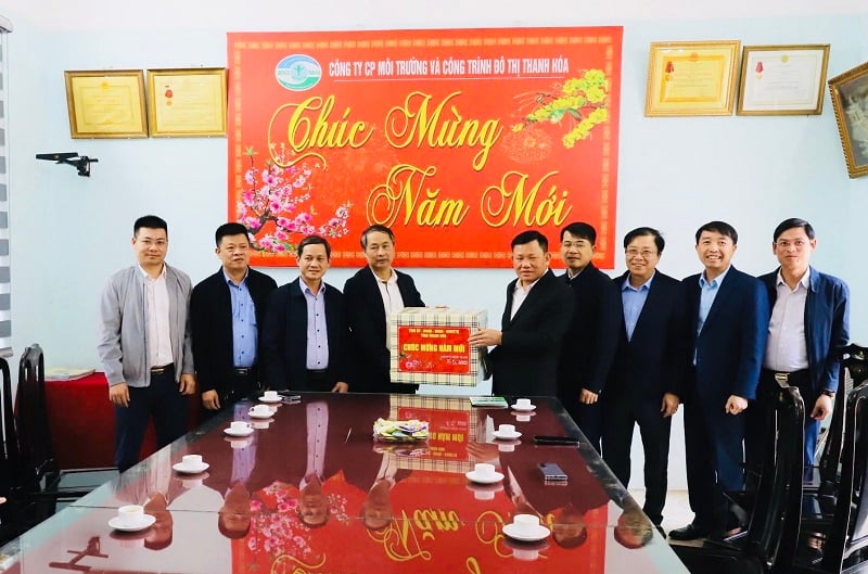 Phó Chủ tịch Thường trực UBND tỉnh Nguyễn Văn Thi thăm, chúc tết một số đơn vị nhân dịp Tết Nguyên đán Ất Tỵ 2025