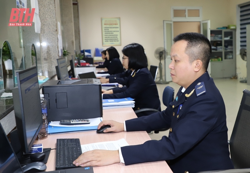 Nêu cao tinh thần trách nhiệm ngay từ ngày làm việc đầu năm