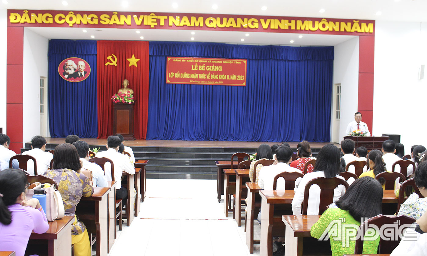 Quang cảnh buổi lễ.