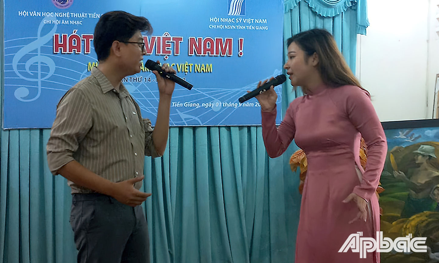 Ca khúc “Hương sắc Tiền Giang” qua phần trình bày của đôi song ca Phát Đạt - Thảo Quyên