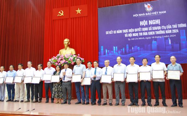 La Asociación de Periodistas Provinciales de Tuyen Quang es uno de los 29 colectivos...