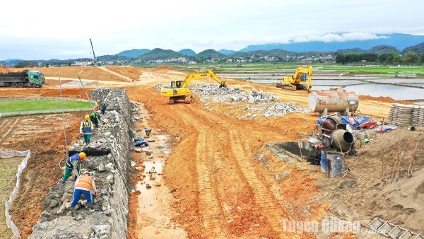 การใช้ทรัพยากรที่ดินอย่างมีประสิทธิภาพ