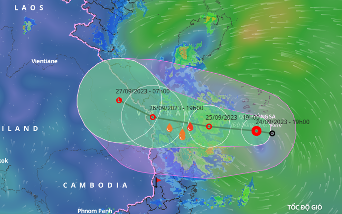 Dự báo trong 12 đến 24 giờ tiếp theo, áp thấp nhiệt đới đi vào đất liền Thừa Thiên Huế đến Quảng Ngãi.