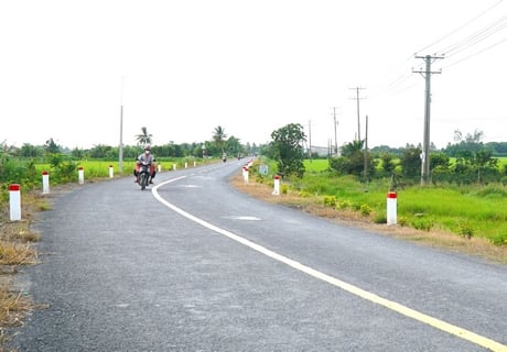 Công trình đáp ứng nhu cầu đi lại, vận chuyển hàng hóa của người dân, thúc đẩy phát triển kinh tế- xã hội ở địa phương.