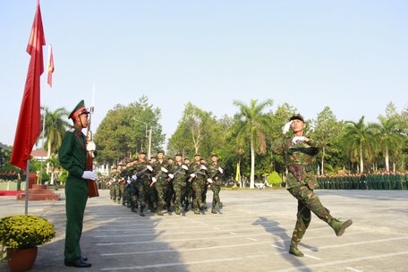 Lực lượng vũ trang Vĩnh Long thi đua hoàn thành xuất sắc mọi nhiệm vụ được giao.