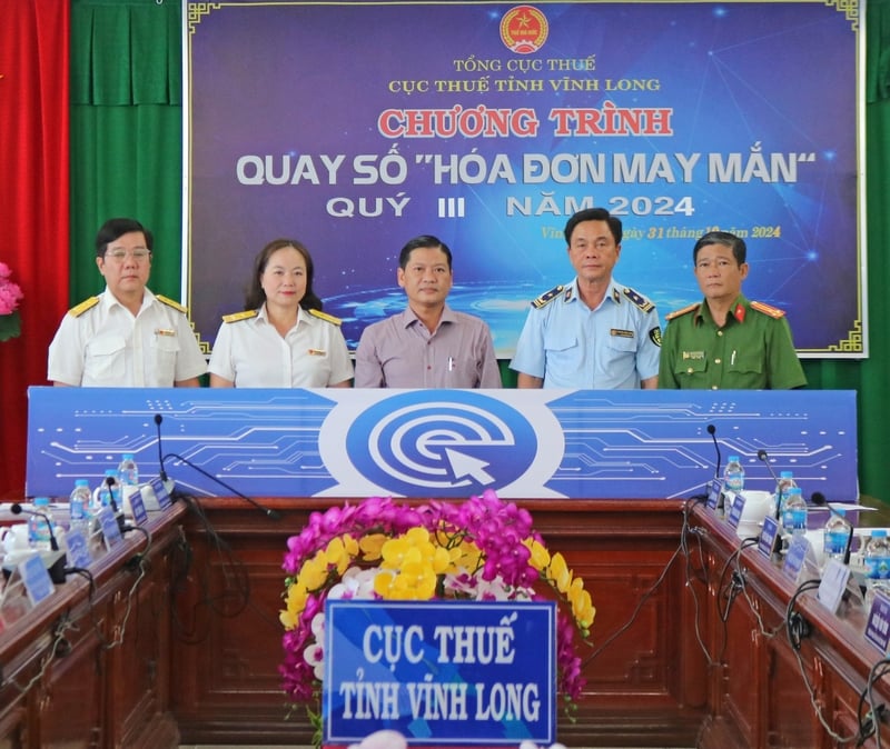 Chương trình “Hóa đơn may mắn” là hoạt động định kỳ của Cục Thuế tỉnh nhằm khuyến khích người tiêu dùng lấy hóa đơn khi mua hàng hóa, dịch vụ.