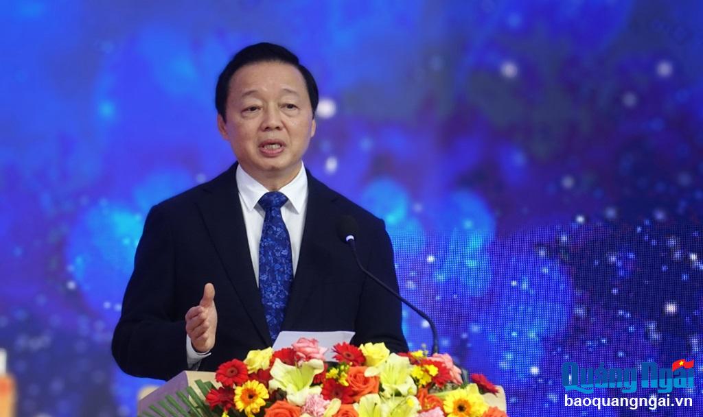 Deputy Prime Minister Tran Hong Ha spoke at the ceremony.