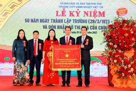 Trường THPT Công nghiệp Việt Trì kỷ niệm 50 năm thành lập