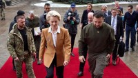 Chủ tịch EC Ursula von der Leyen tranh cử chức Tổng thư ký NATO