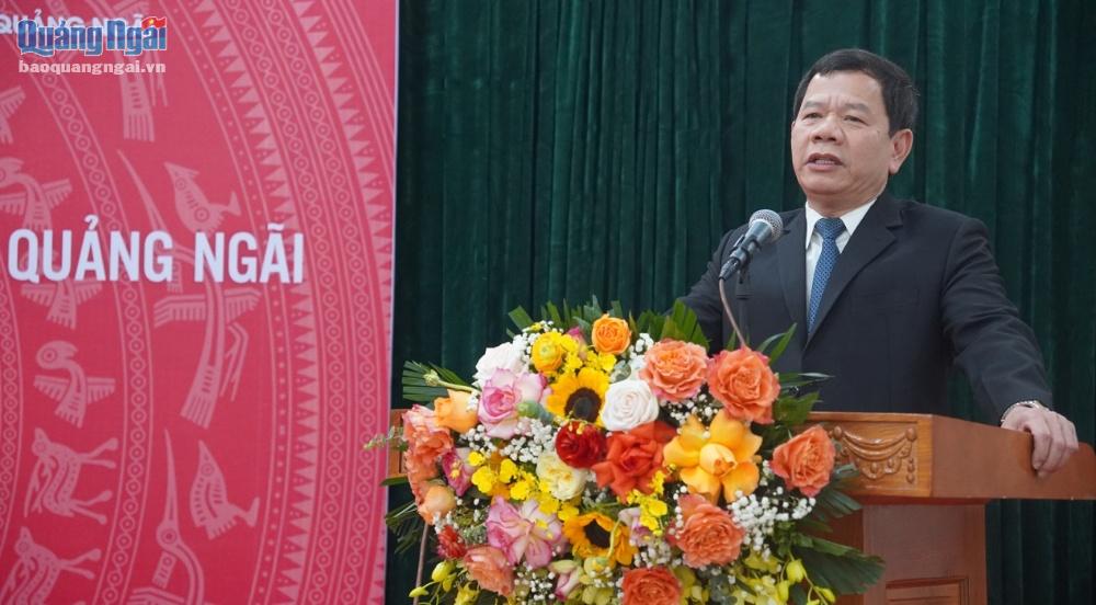 Chủ tịch UBND tỉnh Đặng Văn Minh phát biểu tại buổi lễ.