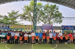 Hơn 240 học sinh TP. Pleiku tranh tài ở giải bóng đá học đường