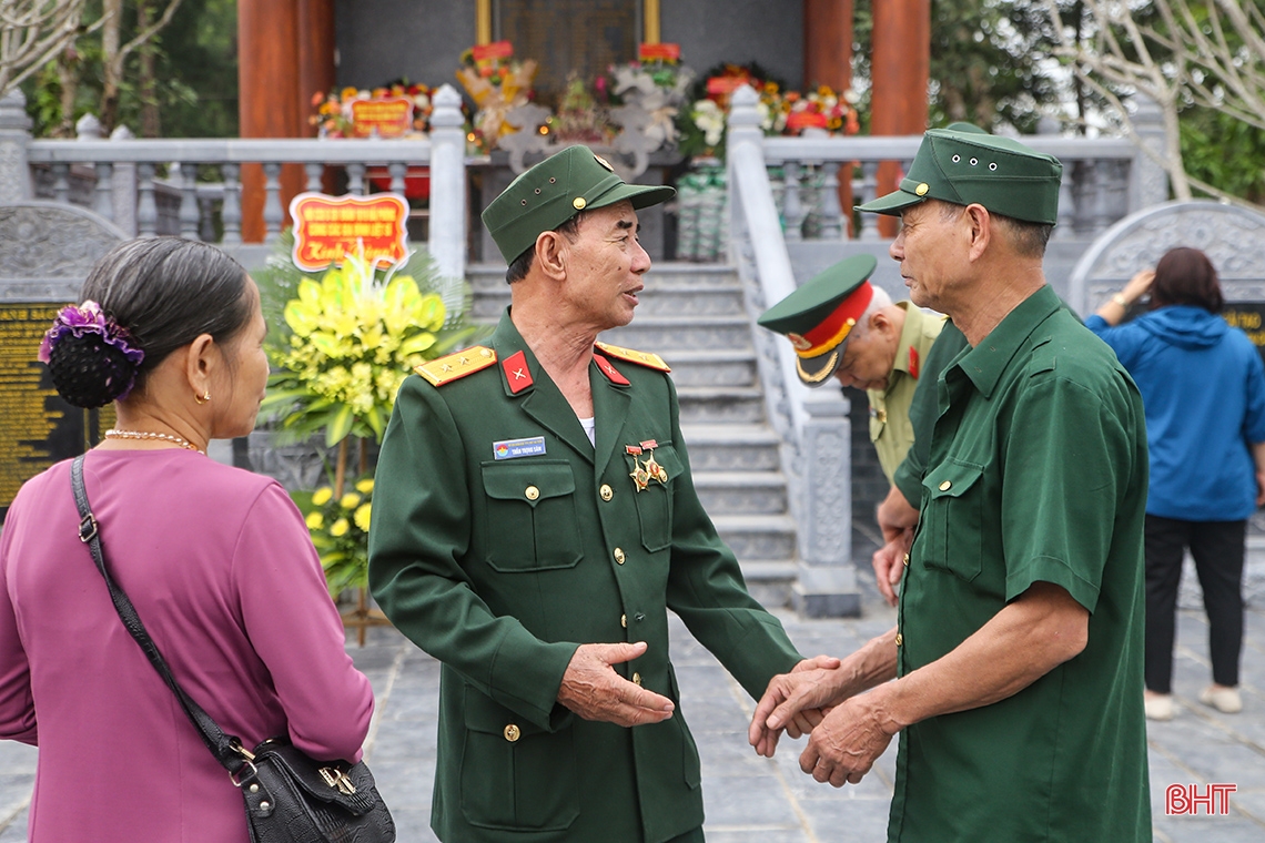 Cầu Nhe một sáng mai xanh thắm lòng tri ân...