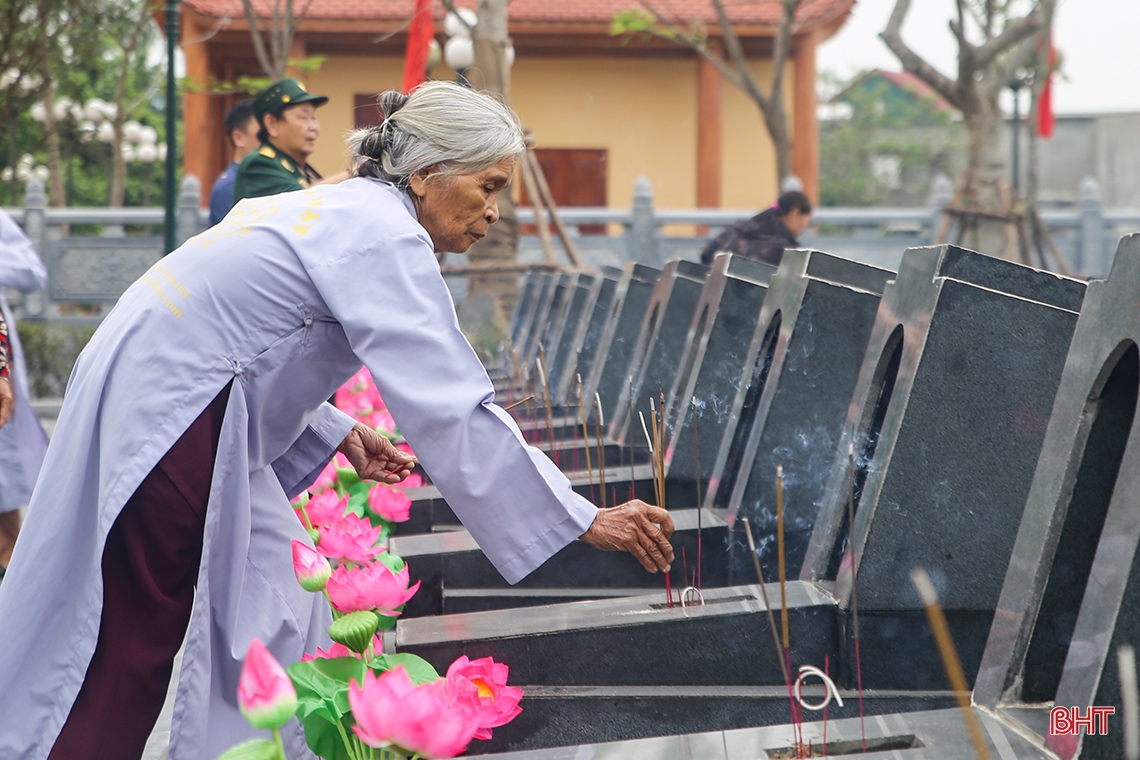 Cầu Nhe một sáng mai xanh thắm lòng tri ân...