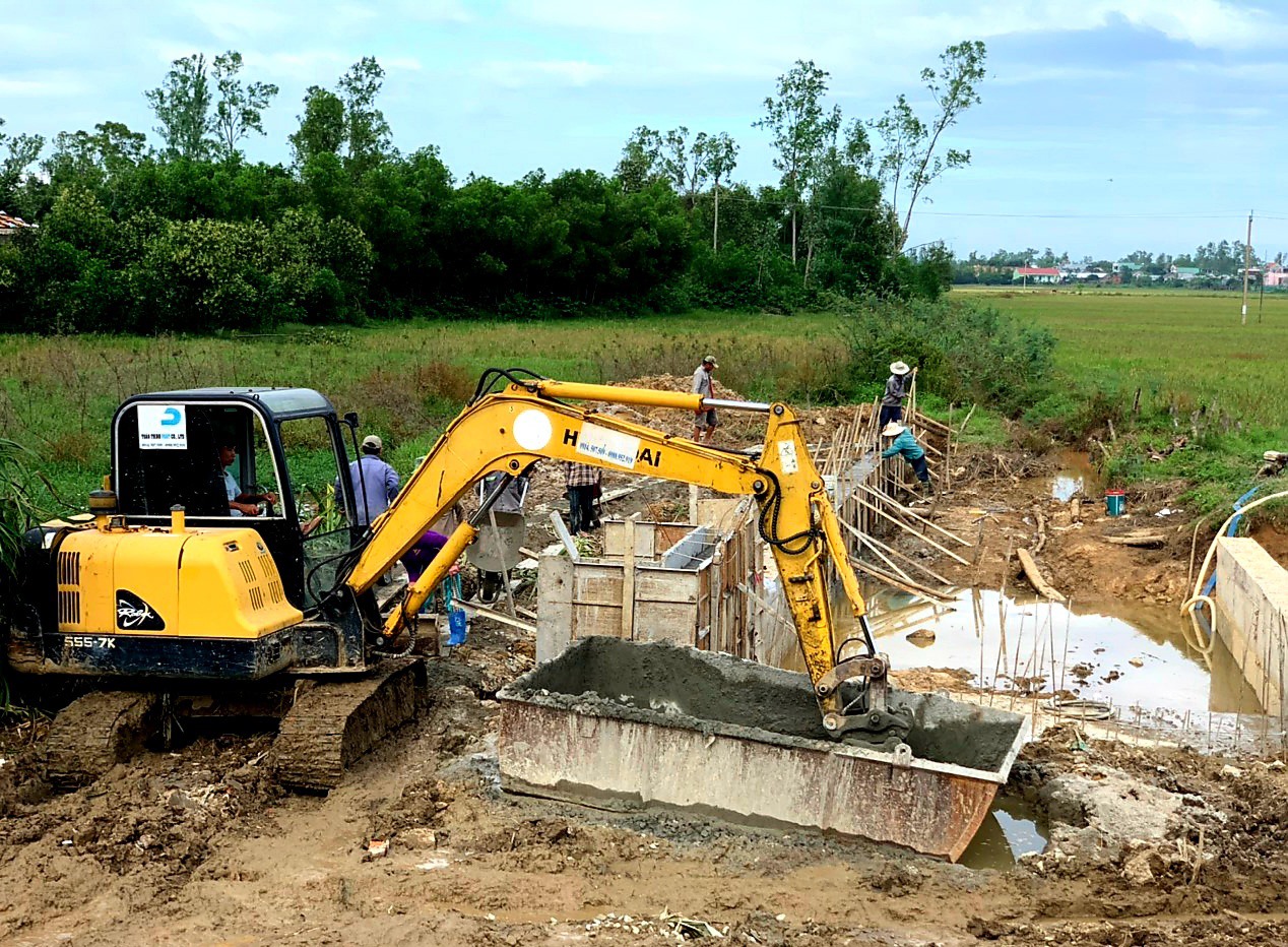 Do việc khai thác quỹ đất gặp nhiều khó khăn nên cấp huyện và cấp xã không có nguồn thu để xử lý nợ đọng xây dựng cơ bản trong Chương trình nông thôn mới. Ảnh: MAI LINH