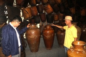 Nhà sưu tầm cổ vật văn hóa ở Cao nguyên Lang Biang